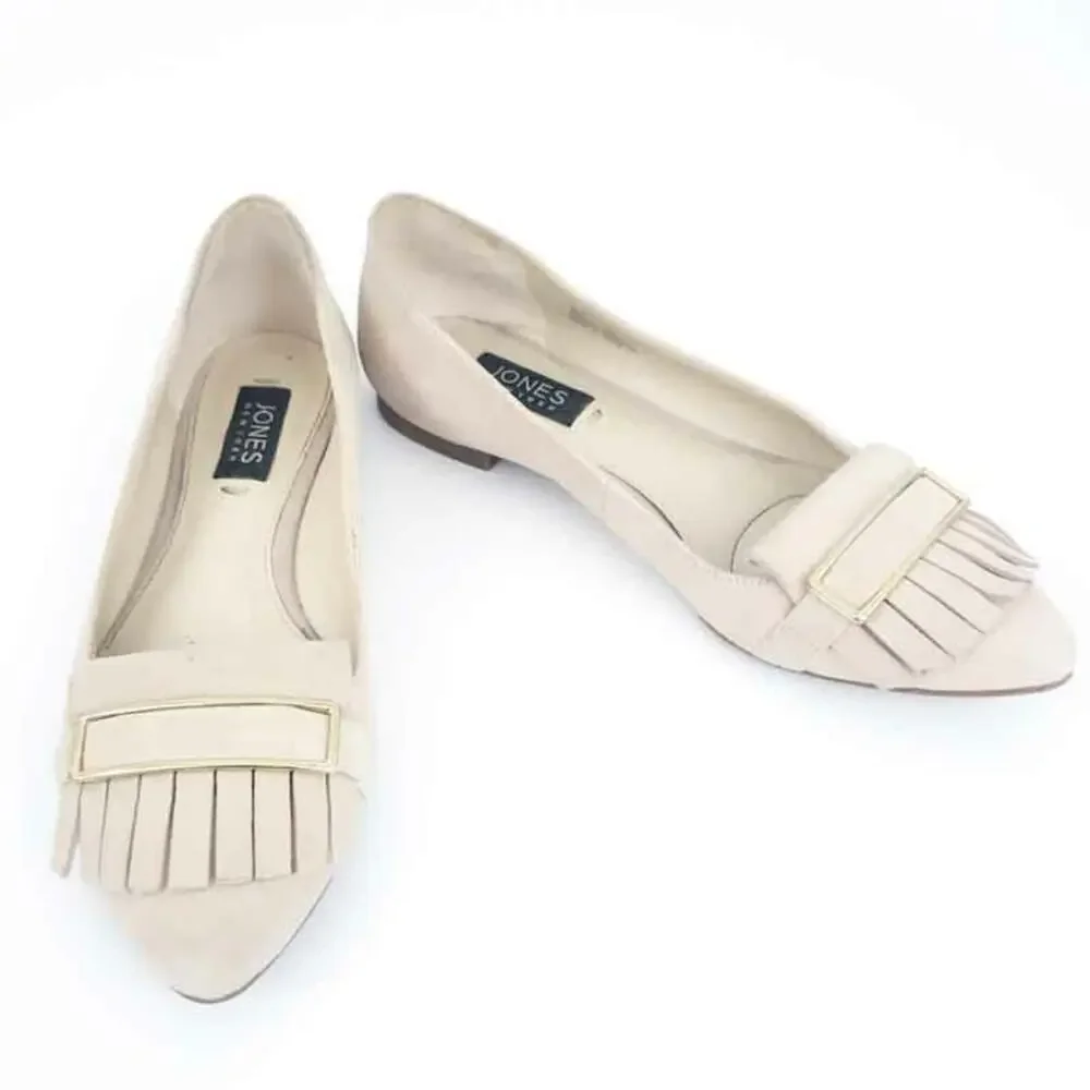 Jones New York Beige Suede Loafer 6M Leather Upper Work Shoe Stylish Fashion